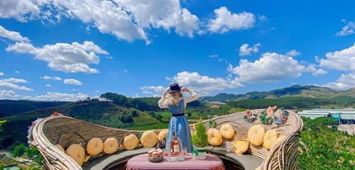 Dịch Vụ Thuê Xe Cam Ranh Đi Đà Lạt