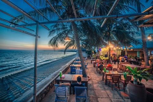 Nightlife in Mui Ne, What to do in Phan Thiet Binh Thuan?